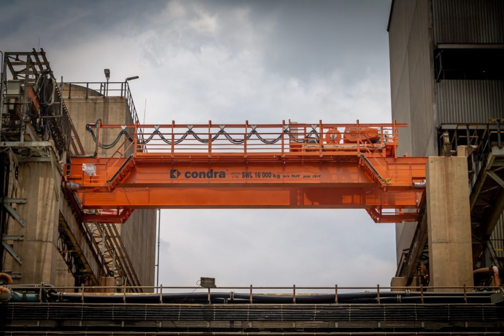 Condra fully automated overhead crane